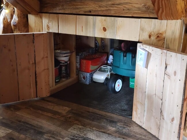 Building Photo - 61468 Blackhawk Trail Ln