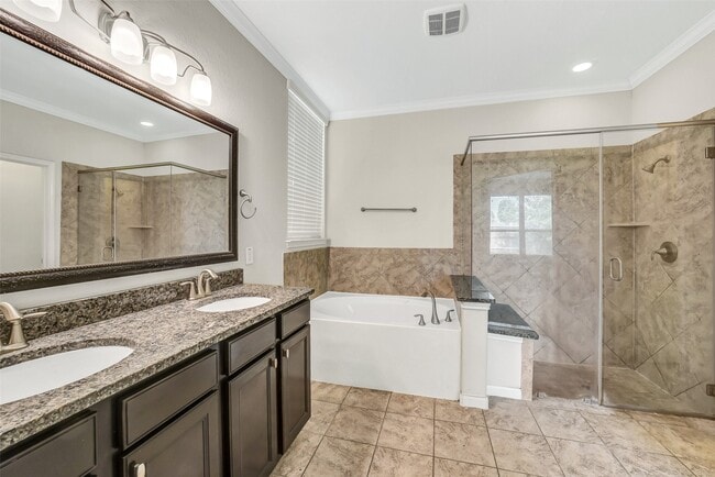 Building Photo - 28514 Jacob Bend Dr