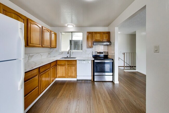 Building Photo - Beautiful 4-Bedroom, 2-Bathroom Daly City Home for Rent