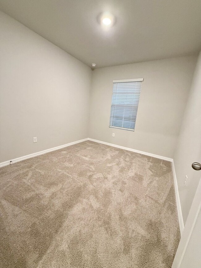 Building Photo - New Villa in Sea Cove