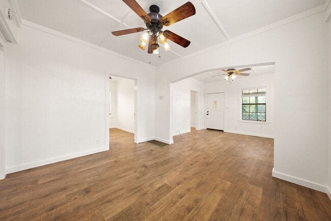 Building Photo - 7255 Quarry Ln