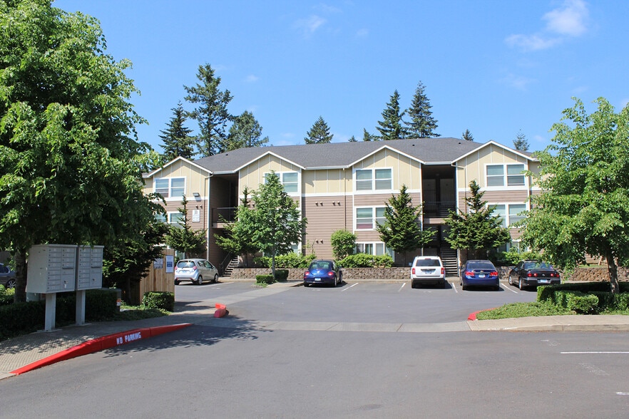 Primary Photo - 683 NE 162nd Ave