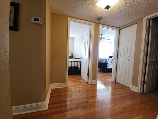 Building Photo - 6290 Bahia Del Mar Cir N