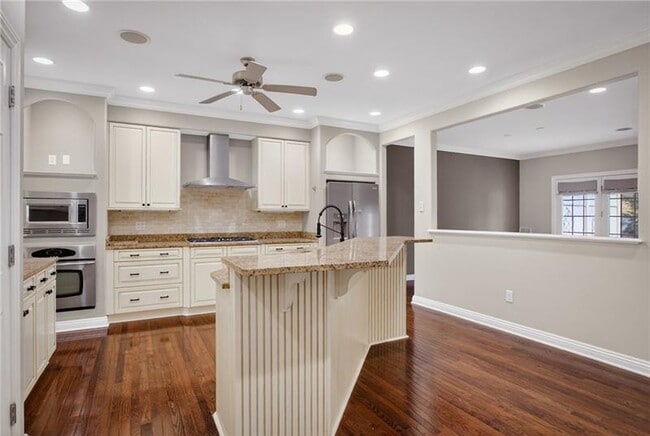 Building Photo - 402 Georgetowne Ct