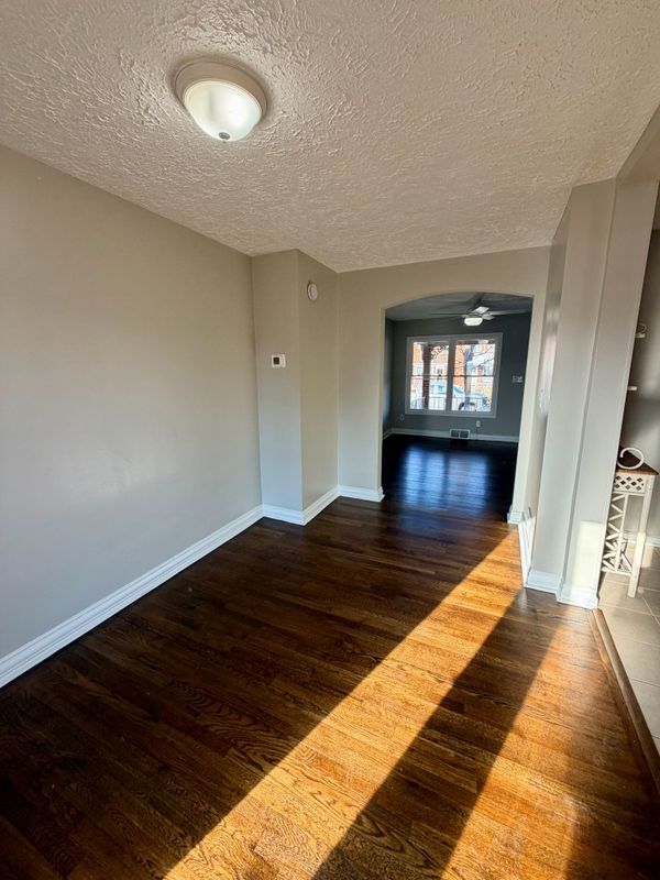 Building Photo - 3413 Wallford Dr