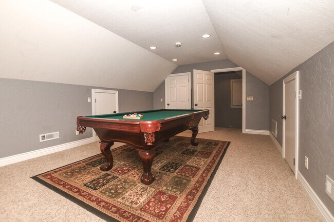 Building Photo - 21685 Merion Ct