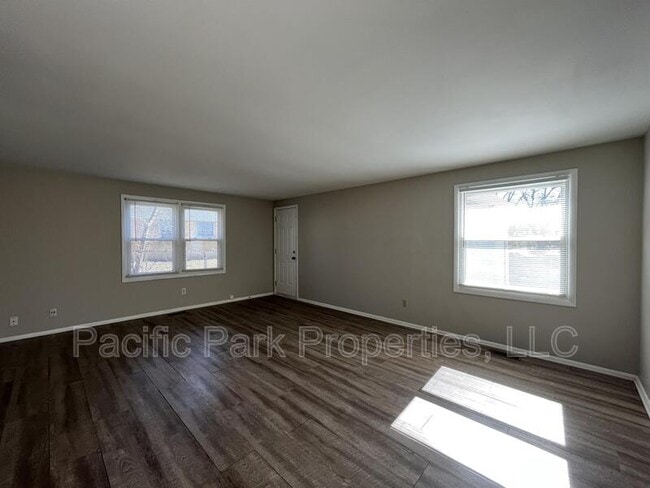 Building Photo - 11020 McDowell Dr