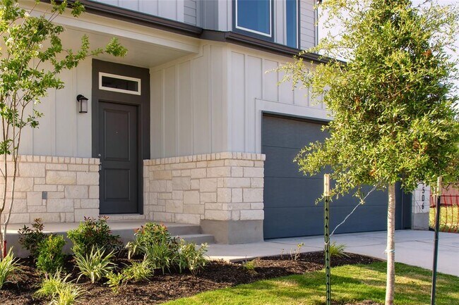 Building Photo - 17506 El Hidalgo Dr
