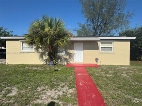 Building Photo - 20711 NW 32nd Pl