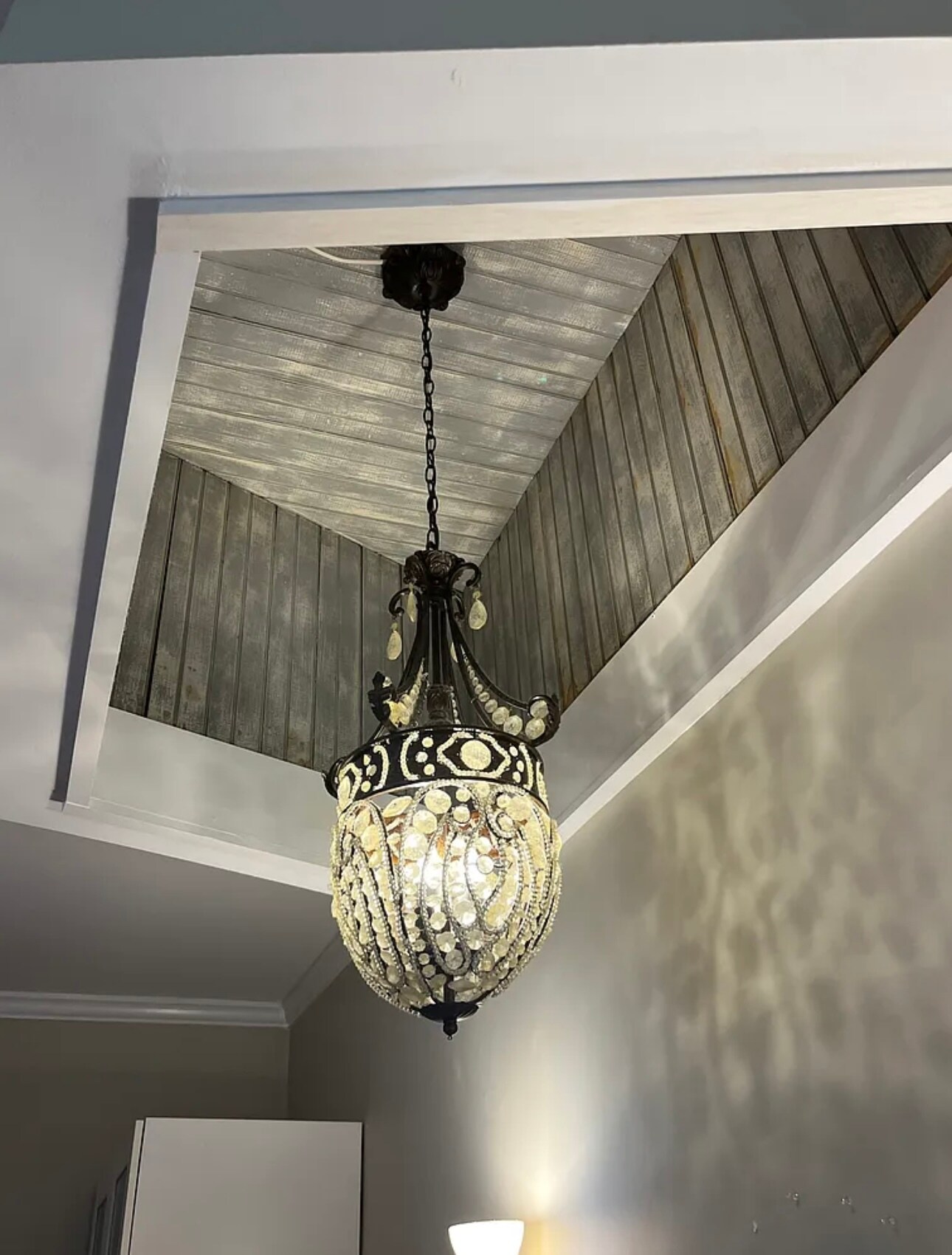 Building Photo - 573 Shirley St