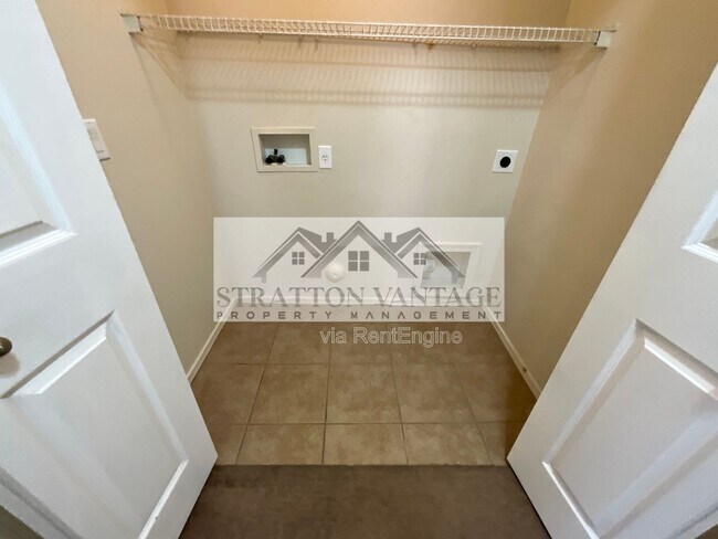 Building Photo - 11580 W Duran Ave