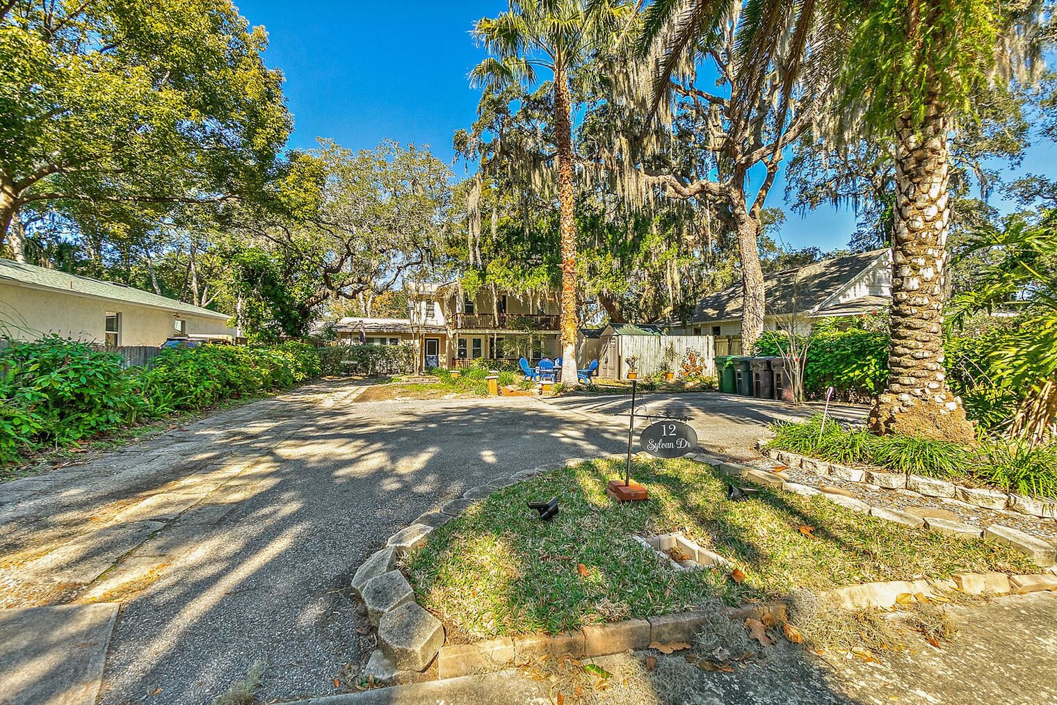 Building Photo - 12 Sylvan Dr