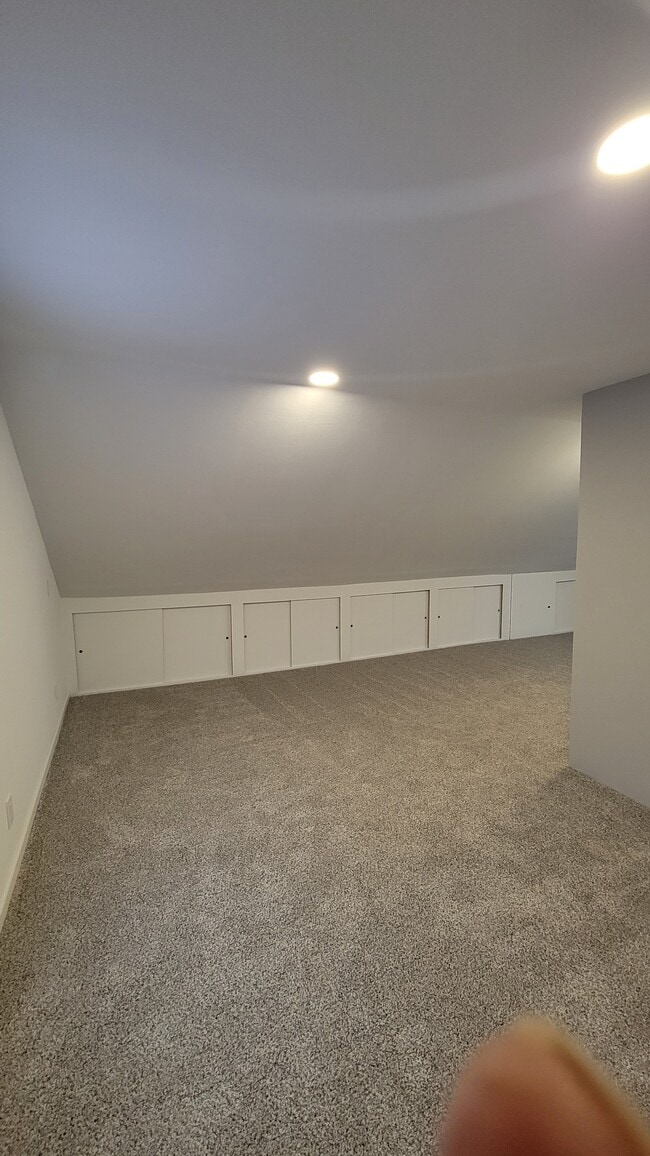 Building Photo - 3643 E Van Norman Ave