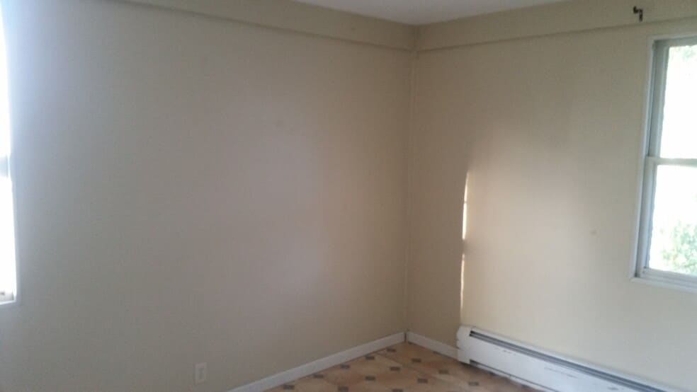 Bed 4 - 122 West Arch Street