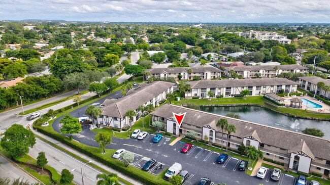 Building Photo - 2423 NW 89th Dr