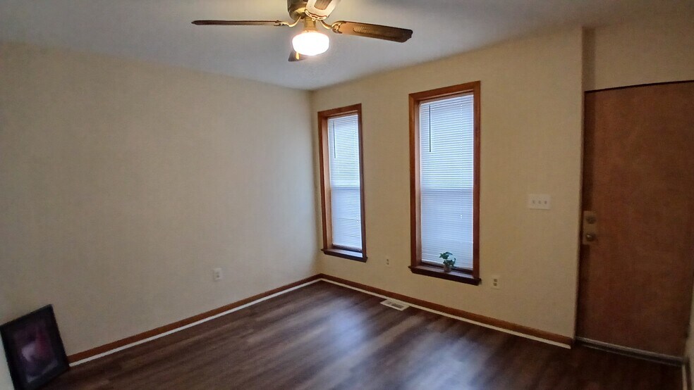 Building Photo - 2210 Sidney Ave