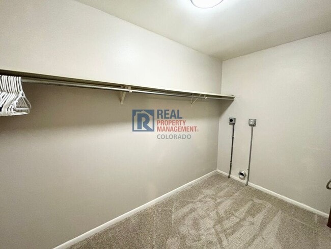 Building Photo - 5300 Cherry Creek S Dr