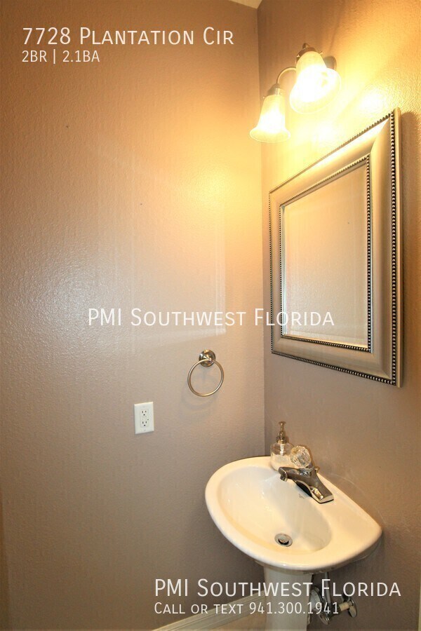 Building Photo - 7728 Plantation Cir