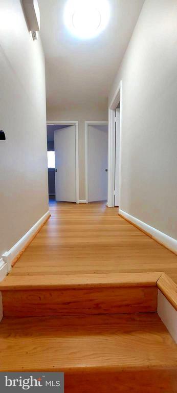 Building Photo - 9820 Inglemere Dr