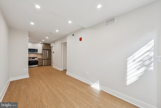 Building Photo - 2134 Wisconsin Ave NW