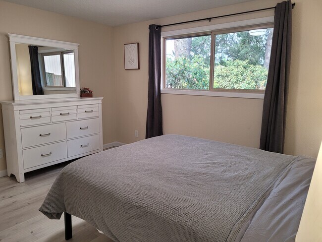 Building Photo - 1516 7th St NW