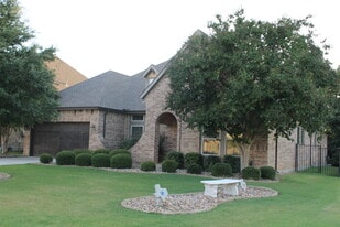 Building Photo - 508 Hidden Meadow Dr
