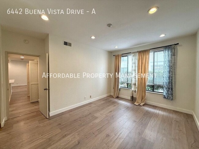 Building Photo - 6442 Buena Vista Dr