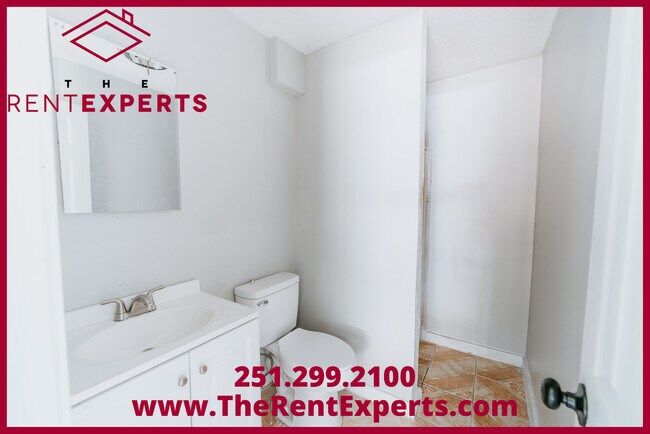 Building Photo - 2551 Farnell Dr