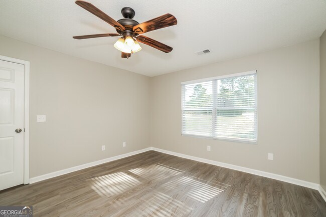 Building Photo - 21 Grist Mill Lane