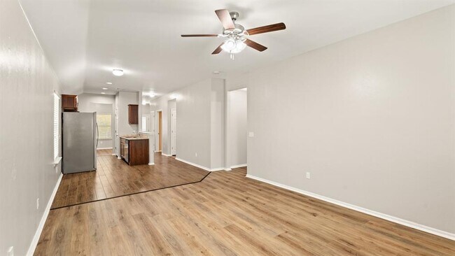 Building Photo - 621 Christian Ln