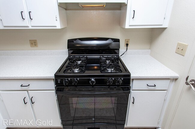 Building Photo - 3 br, 2.5 bath House - 307 Allouette Way U...