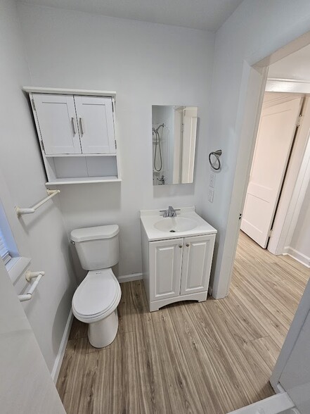 Bathroom - 441 Cecil Ave