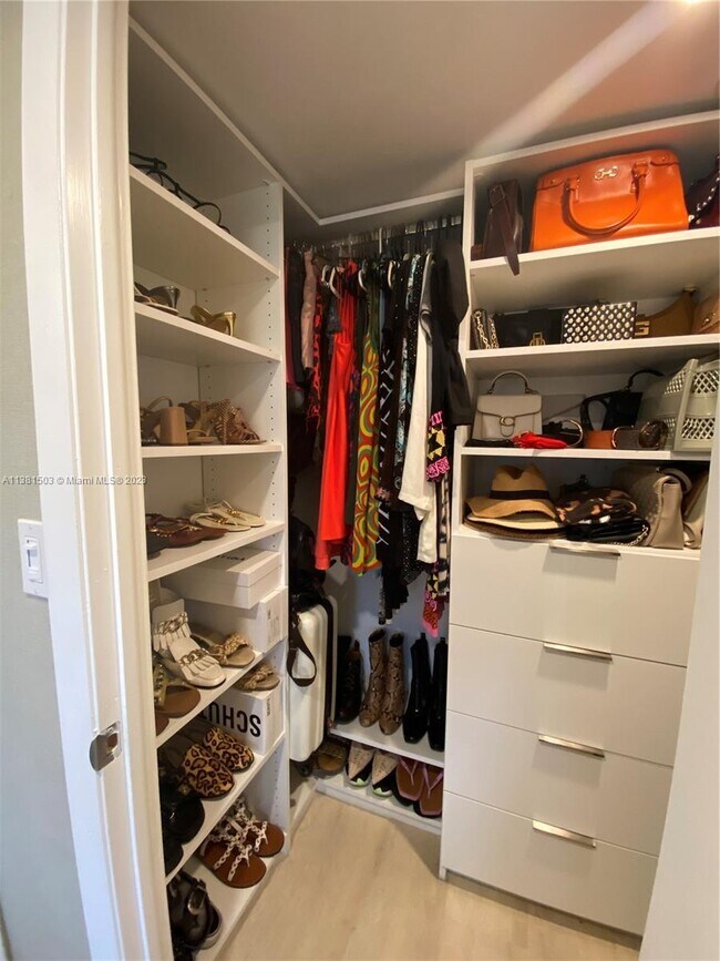 Building Photo - 780 NE 69th St