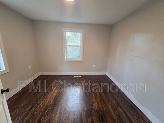 Building Photo - 510 Mission Ridge Rd