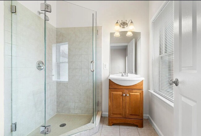 Building Photo - 1401 Druid Hill Ave