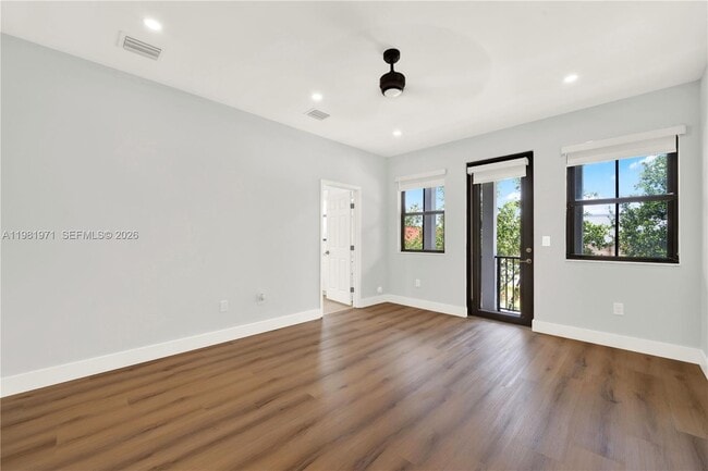 Building Photo - 5880 NW 104th Path