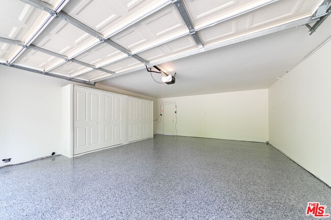Building Photo - 656 N Bonhill Rd