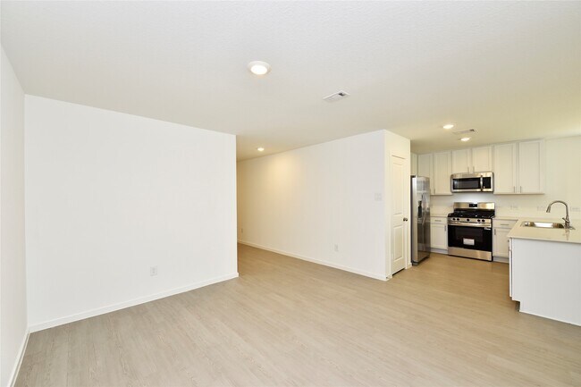Building Photo - 10218 Prairie Dunes Ln