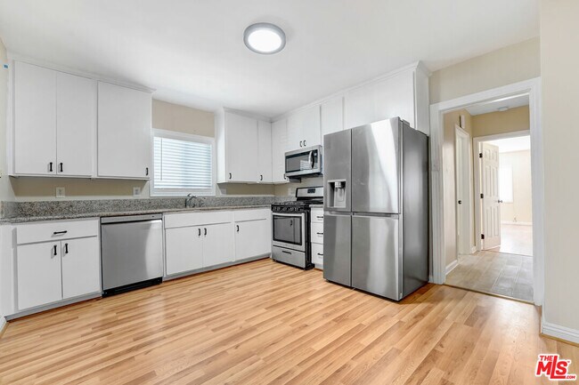 Building Photo - 5418 Lemon Grove Ave