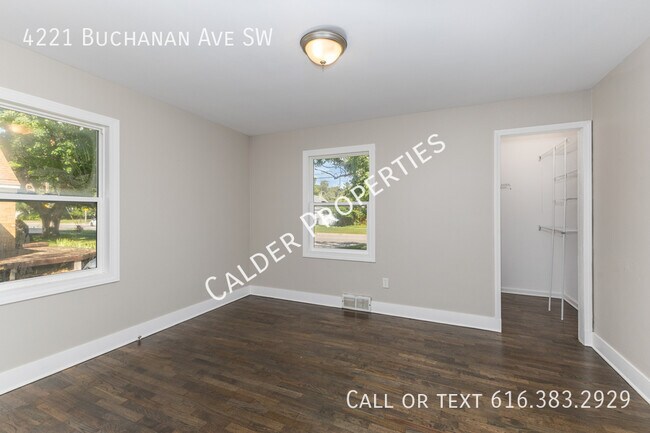 Building Photo - 4221 Buchanan Ave SW