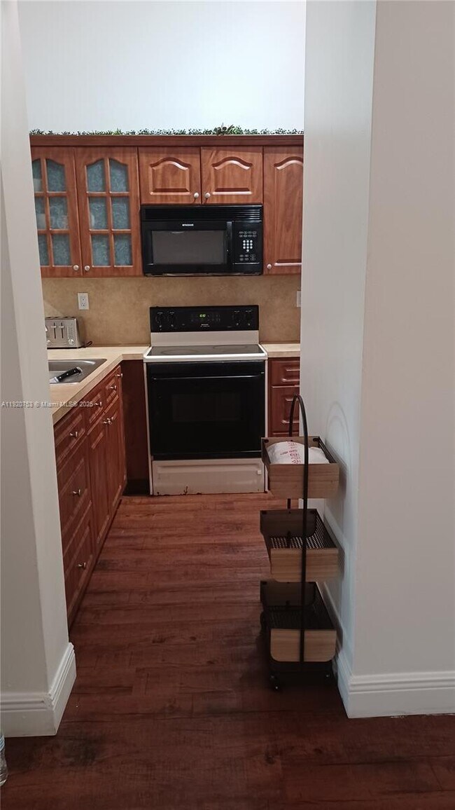 Building Photo - 13915 SW 91st Terrace