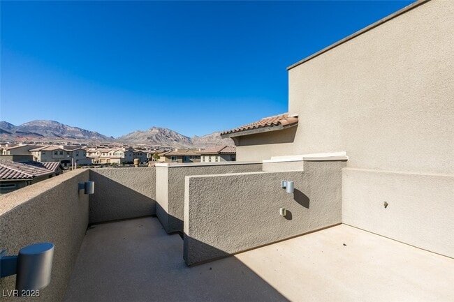 Building Photo - 172 Petaluma Valley Dr