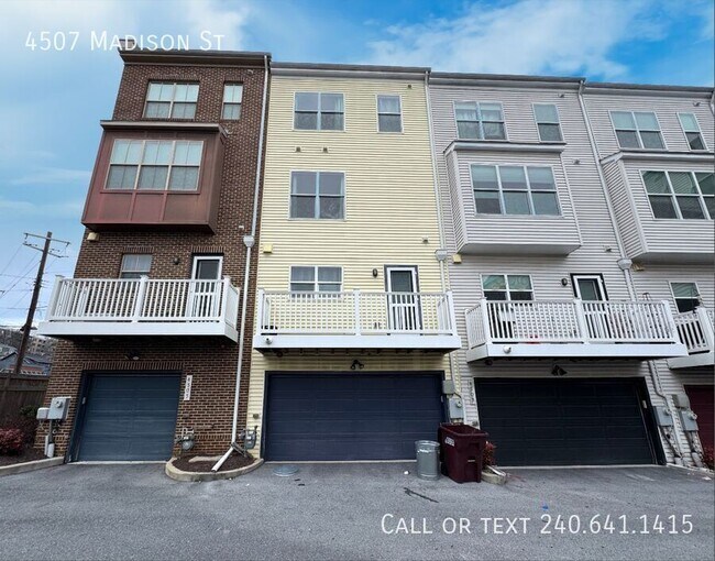 Building Photo - 4507 Madison St