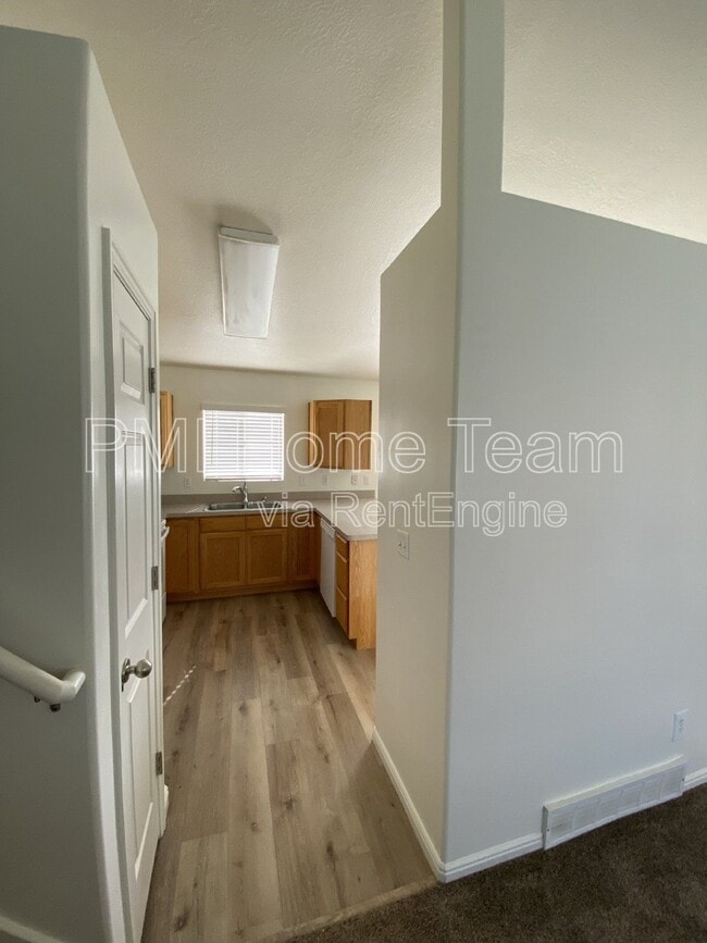 Building Photo - 1639 W 600 N