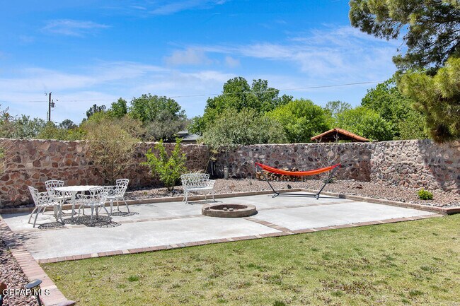 Building Photo - 779 Clay Ct