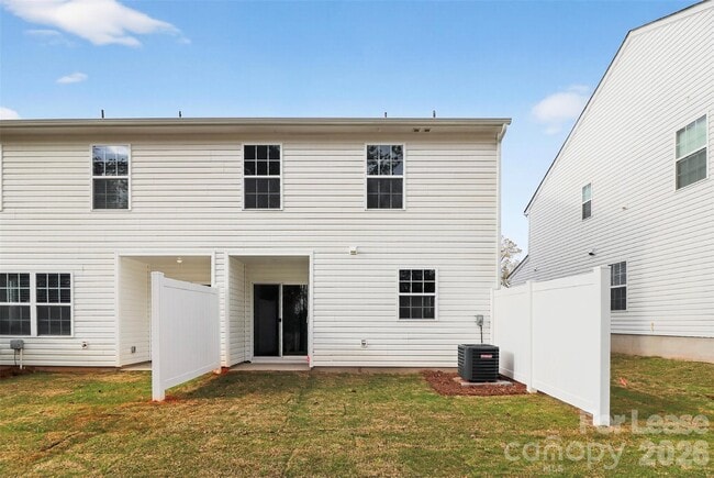 Building Photo - 10032 Greystar Ln