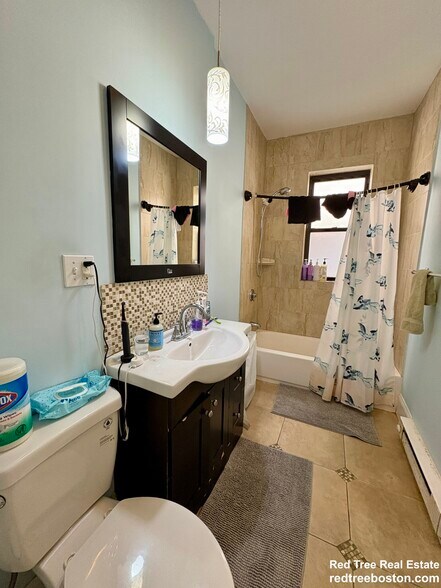 Building Photo - 11 Babcock St