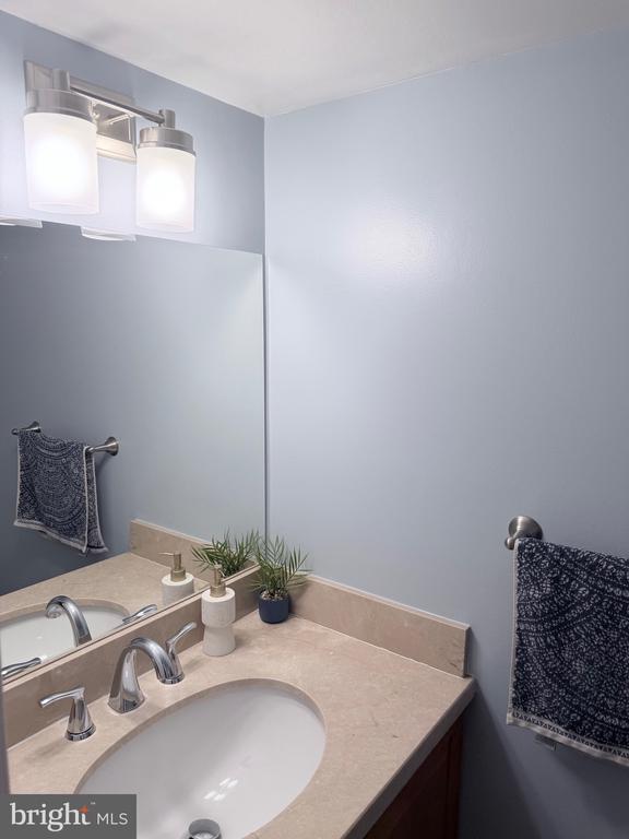 Building Photo - 2254 Covent Gardens Ct