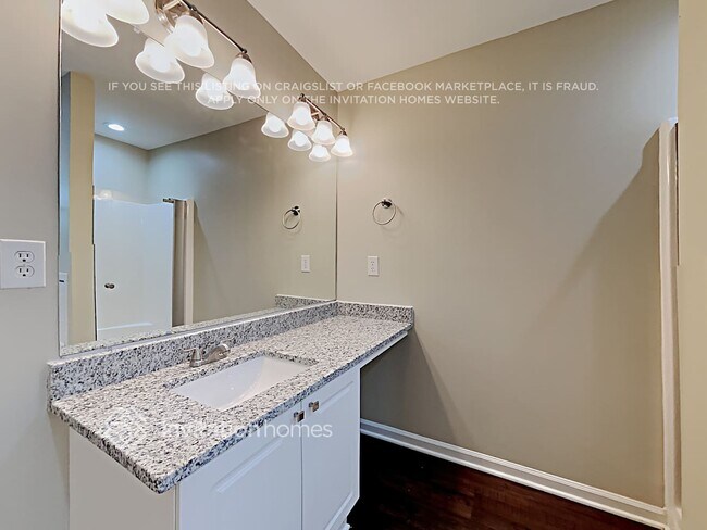 Building Photo - 129 Chelsea Ct