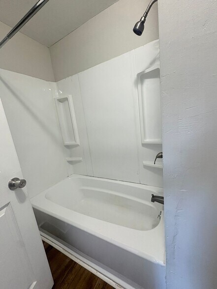 Building Photo - 47 Spring St